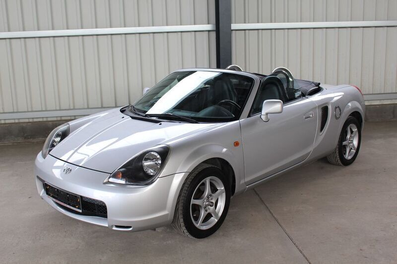 Silber Gebraucht 2001 Toyota MR2 Cabrio | 9.860 € (Fairer Preis) - Bild 1/4