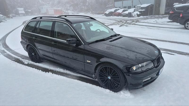 Gebraucht BMW 328 193 PS (141 kW) 2000 Schwarz Kombi