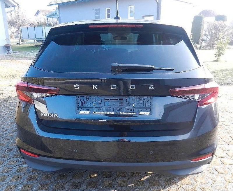 Gebraucht Skoda Fabia Style 110 PS (80 kW) 2022 Schwarz Limousine