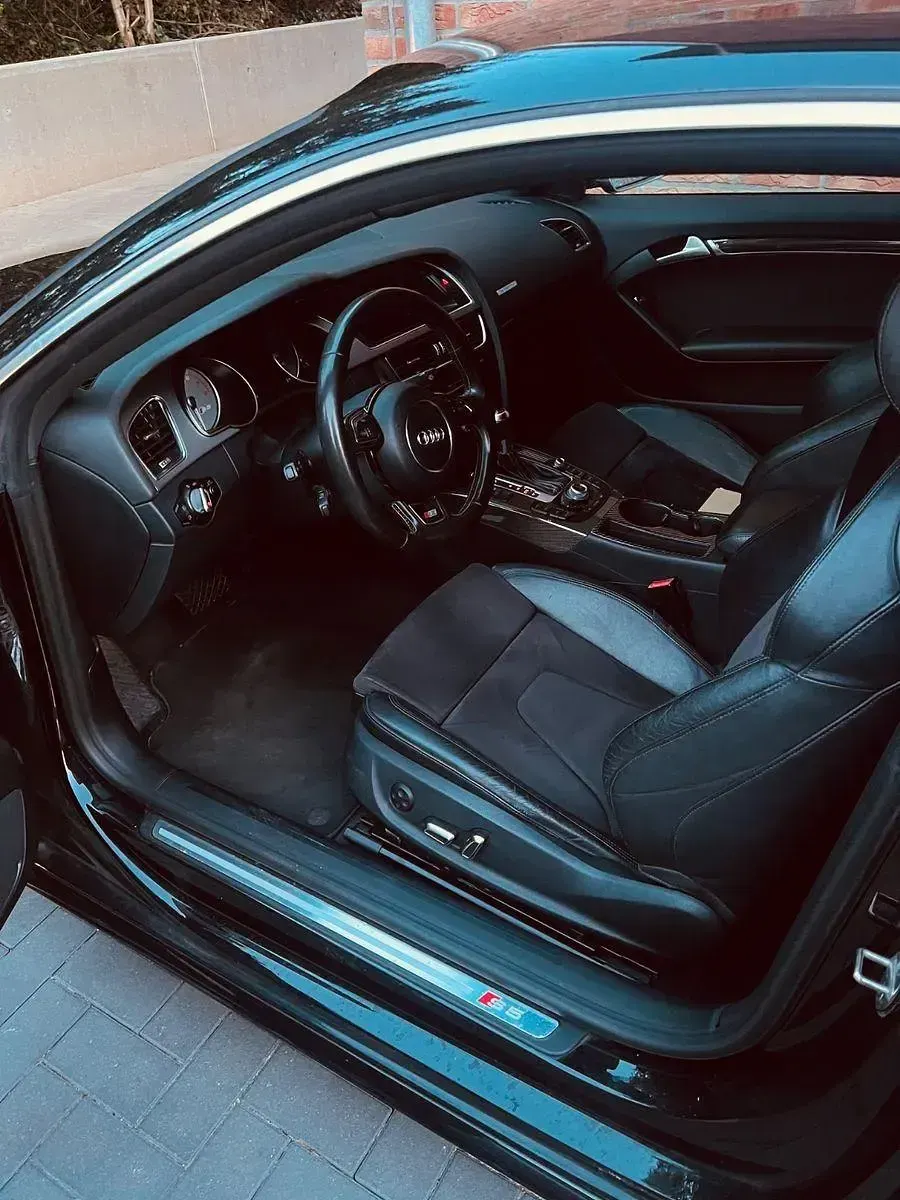 Gebraucht Audi S5 Comfort 333 PS (244 kW) 2012 Schwarz Coupé