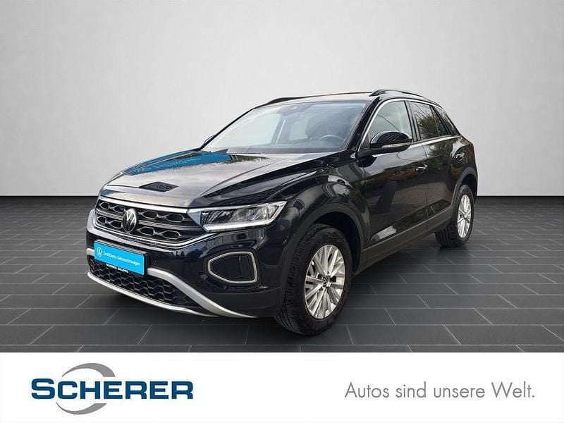 Deep black perleffekt (metallic) Gebraucht 2022 VW T-Roc Life SUV | 18.680 € (Superpreis) - Bild 1/4