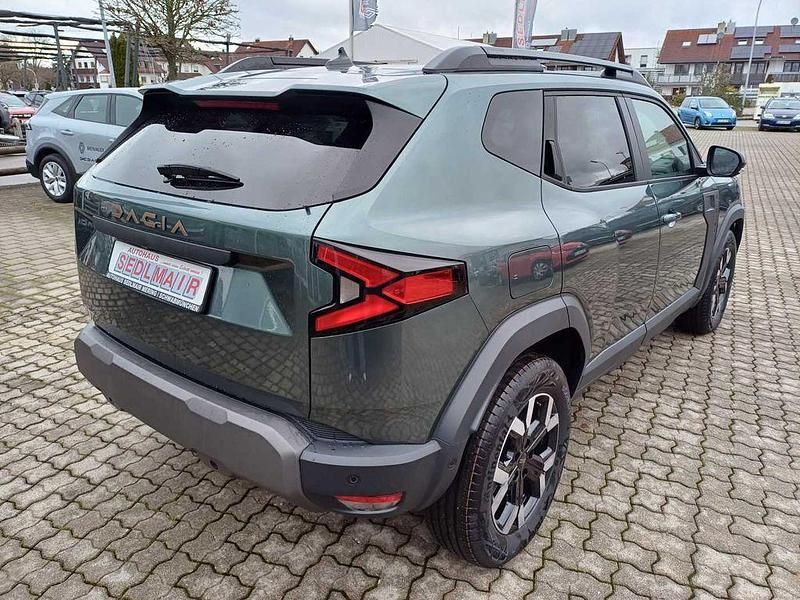 Neu Dacia Duster Extreme 131 PS (96 kW) 2025 Zedergrün SUV