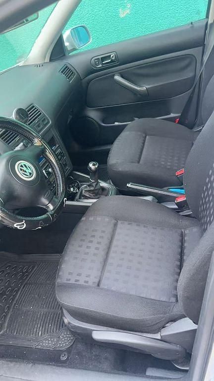 Gebraucht VW Bora Basis 105 PS (77 kW) 2000 Silber Limousine