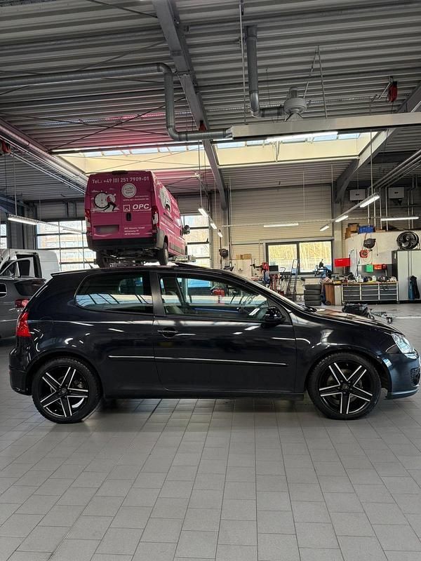 Gebraucht VW Golf V 140 PS (102 kW) 2005 Schwarz Kleinwagen