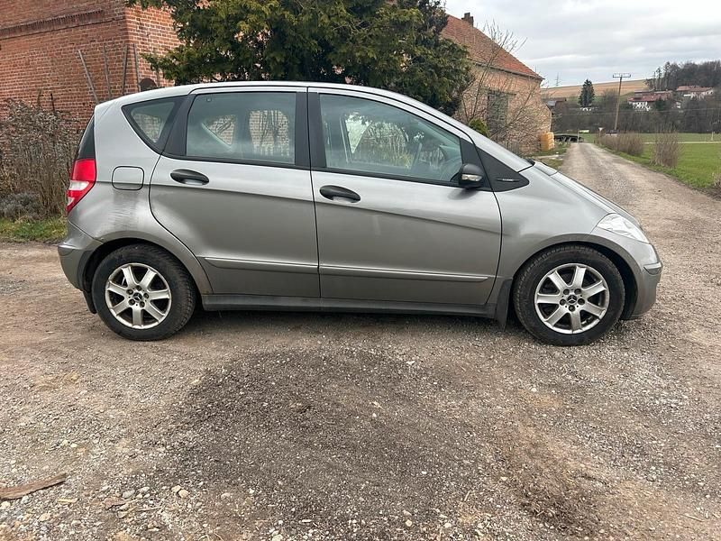 Gebraucht Mercedes A180 110 PS (80 kW) 2005 Braun Kleinwagen