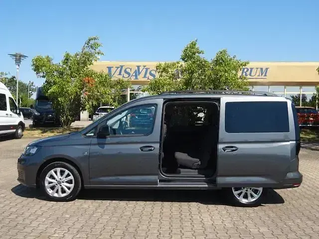 Gebraucht VW Caddy Maxi Life 116 PS (85 kW) 2023 Grau Van / Kleinbus