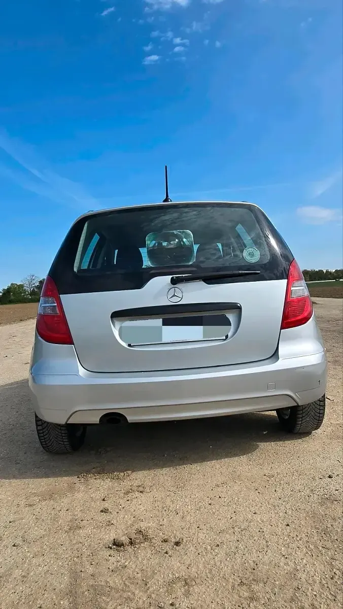 Gebraucht Mercedes A160 95 PS (69 kW) 2009 Silber Kleinwagen