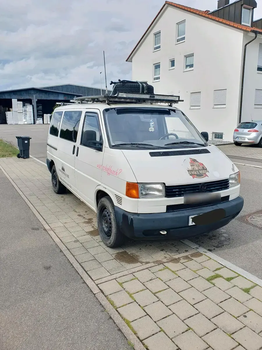 Gebraucht VW T4 68 PS (50 kW) 2001 Weiß Van