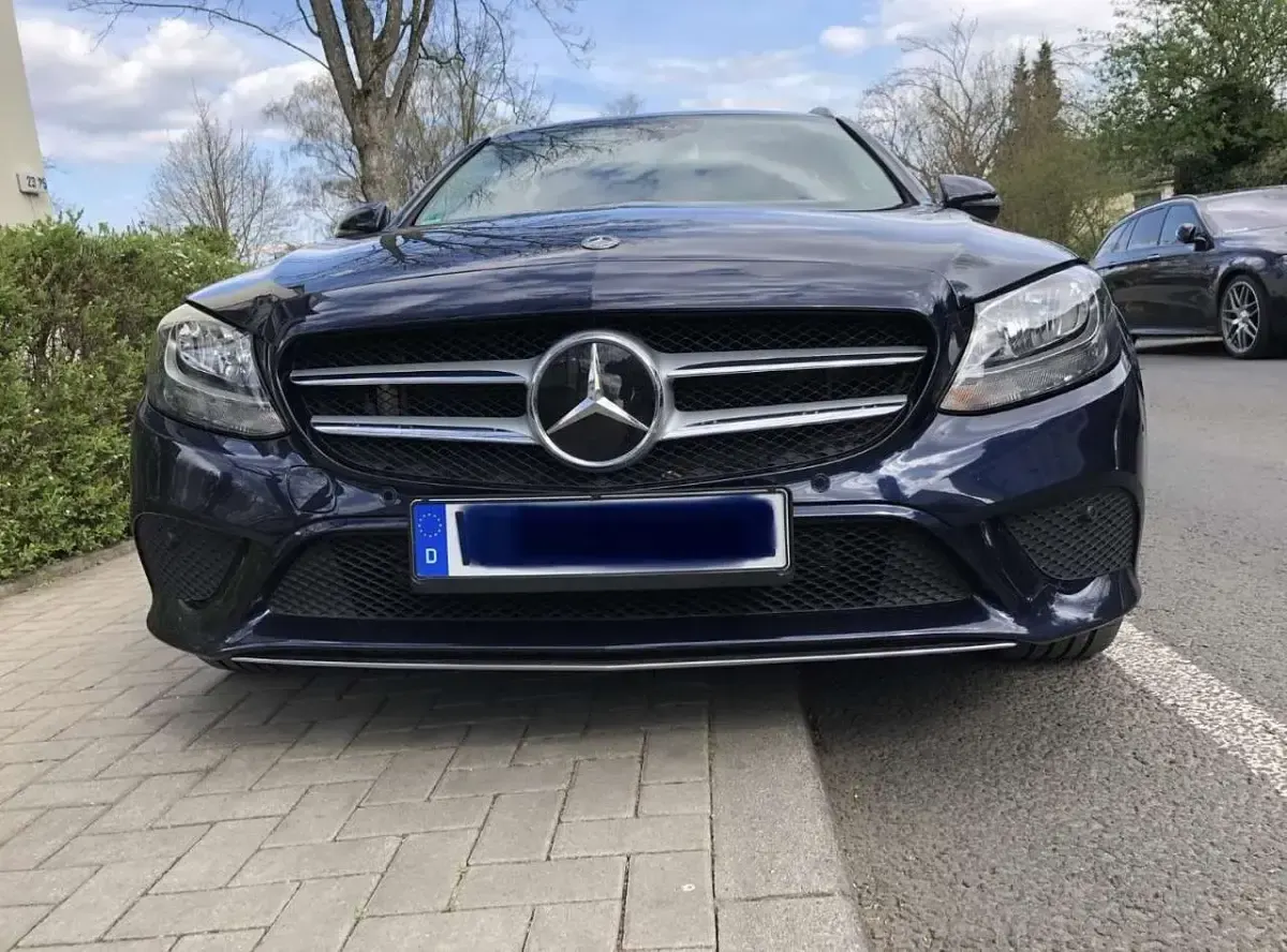 Gebraucht Mercedes C300e Exclusive 194 PS (142 kW) 2020 Blau Kombi