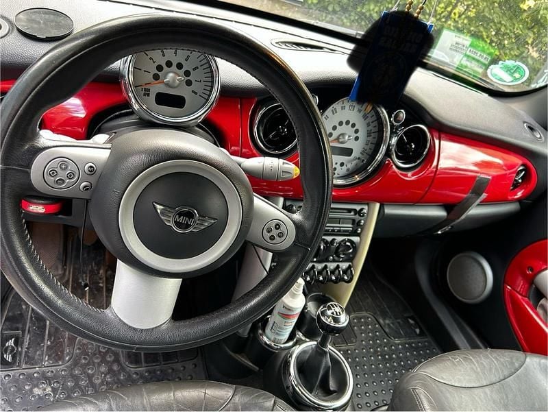 Gebraucht Mini Cooper Cabriolet 116 PS (85 kW) 2007 Rot Cabrio