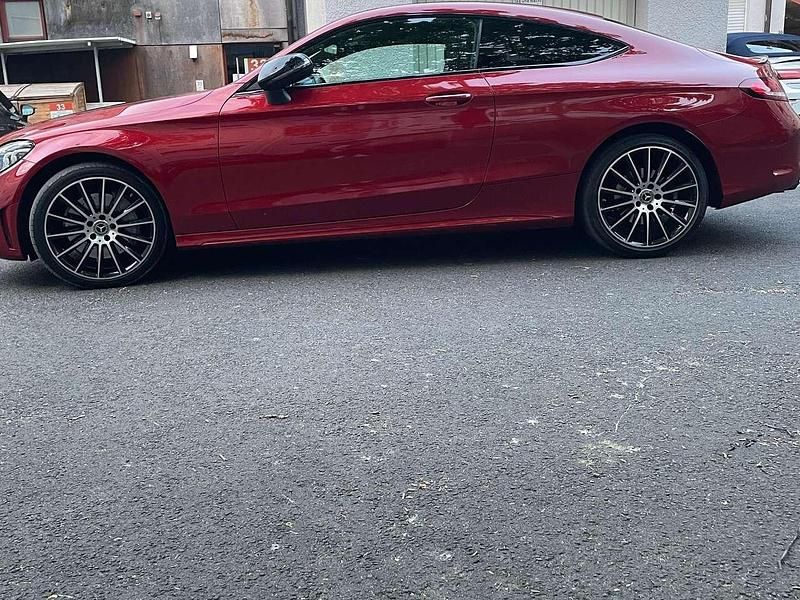 Gebraucht Mercedes C300 AMG line 245 PS (180 kW) 2019 Coupé