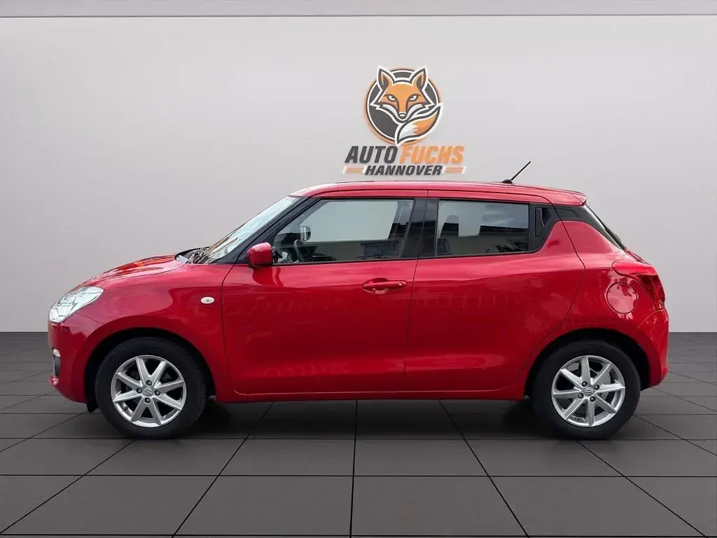 Gebraucht Suzuki Swift Comfort 90 PS (66 kW) 2019 Rot Kleinwagen