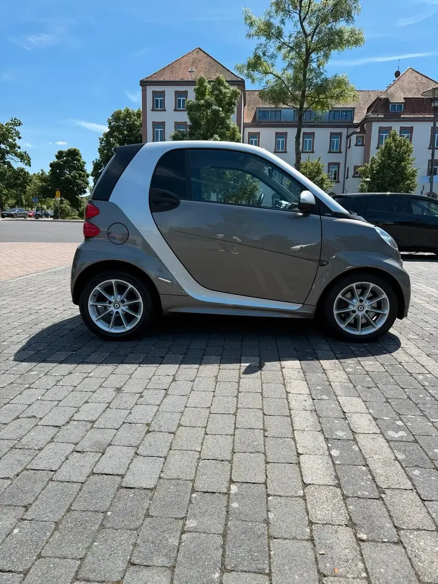 Gebraucht Smart ForTwo Coupé 71 PS (52 kW) 2013 Braun Coupé