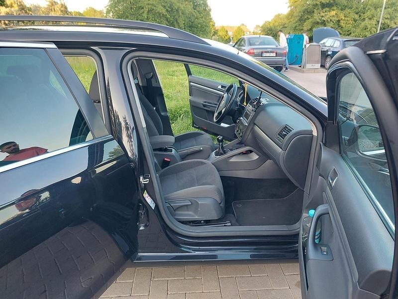 Gebraucht VW Golf V 90 PS (66 kW) 2008 Schwarz Kombi