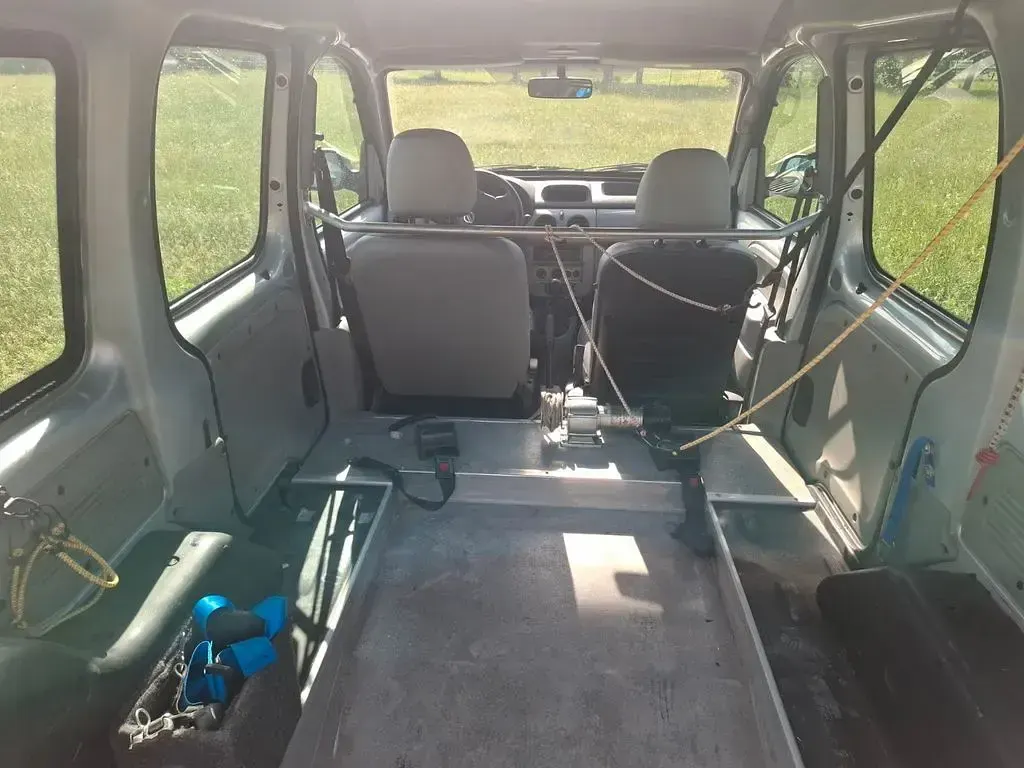 Gebraucht Nissan Kubistar 82 PS (60 kW) 2004 Grau Kombi