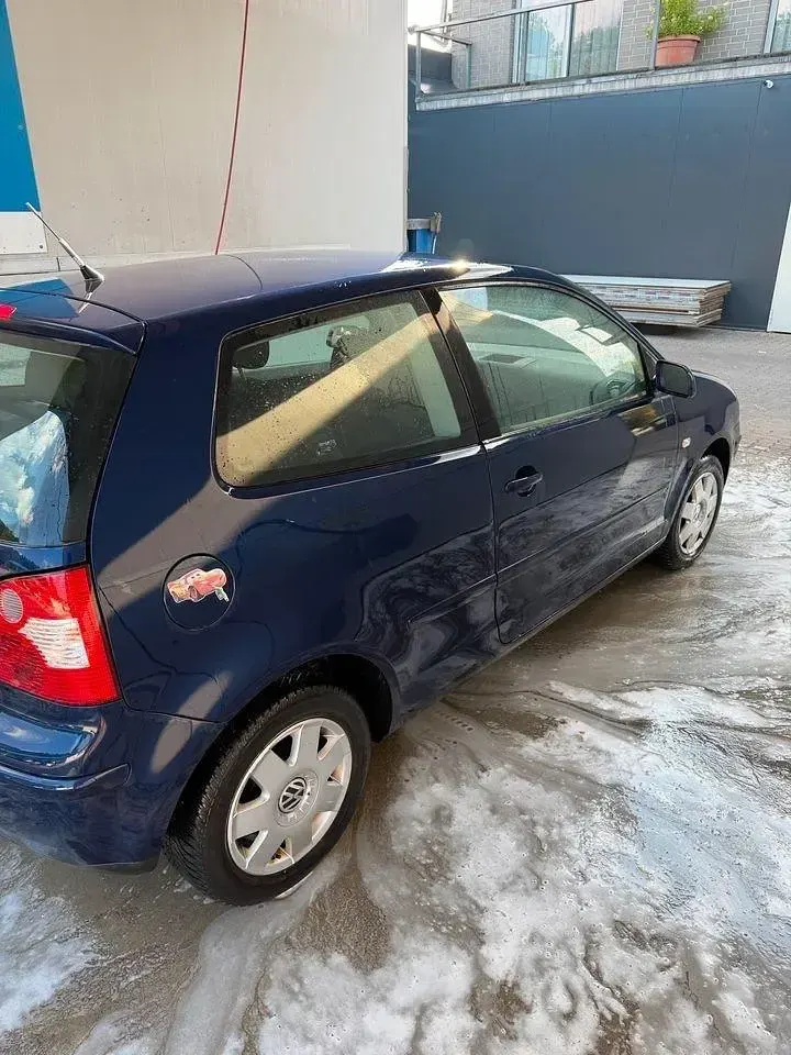 Gebraucht VW Polo Basis 65 PS (47 kW) 2002 Blau Kleinwagen