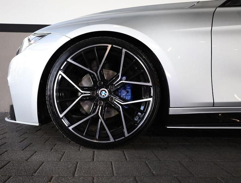 Gebraucht BMW 330 Performance 252 PS (185 kW) 2017 Silber Limousine