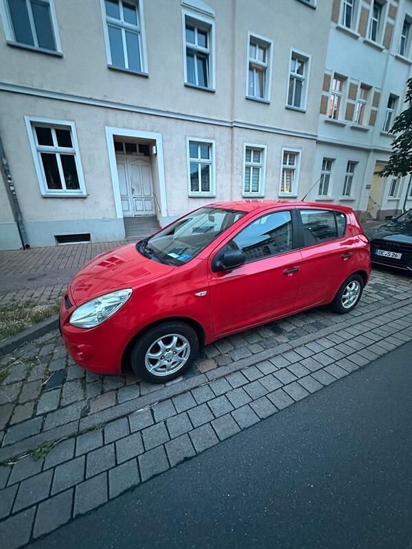 Rot Gebraucht 2010 Hyundai i20 Classic Kleinwagen | 2.600 € (Guter Preis) - Bild 1/4