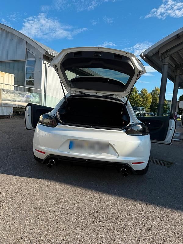 Gebraucht VW Scirocco 211 PS (155 kW) 2014 Weiß Coupé