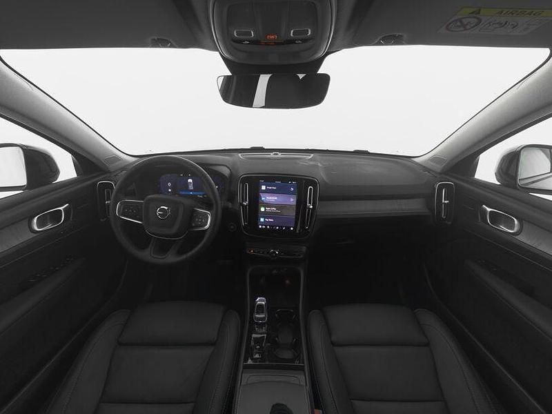 Gebraucht Volvo XC40 Plus 163 PS (119 kW) 2025 Schwarz SUV