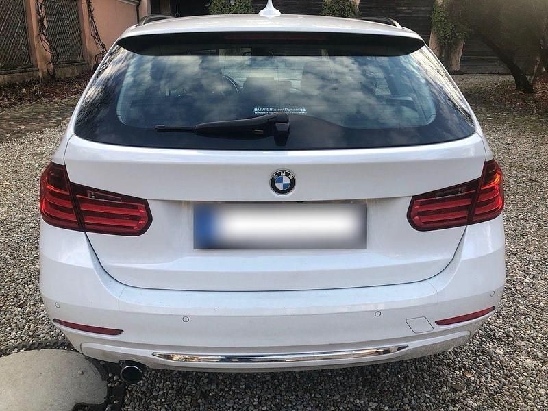 Gebraucht BMW 320 184 PS (135 kW) 2013 Weiß Kombi