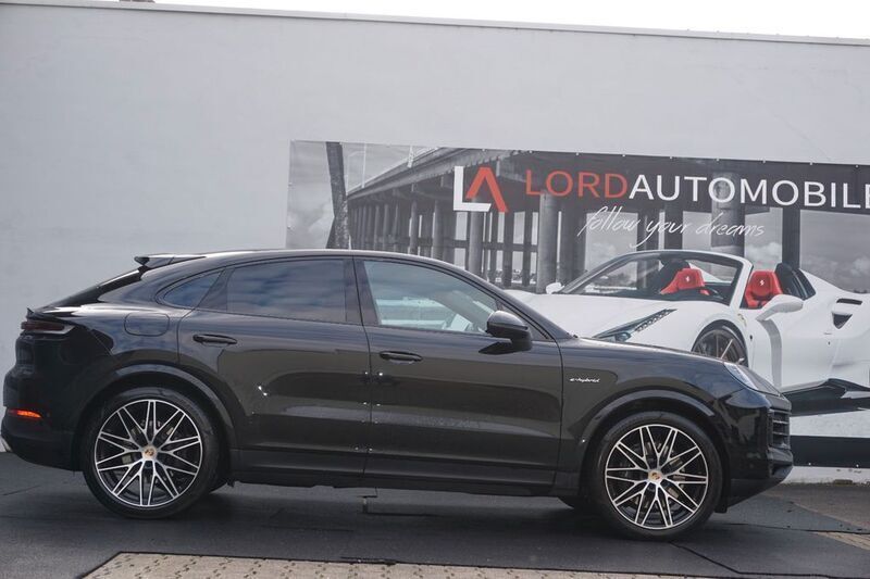 Schwarz Gebraucht 2024 Porsche Cayenne SUV | 105.790 € (Superpreis) - Bild 1/4
