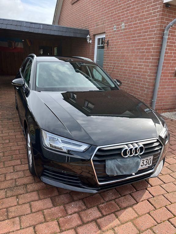 Gebraucht Audi A4 150 PS (110 kW) 2018 Schwarz Kombi