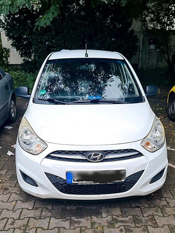 Weiß Gebraucht 2012 Hyundai i10 Kleinwagen | 1.800 € - Bild 1/4