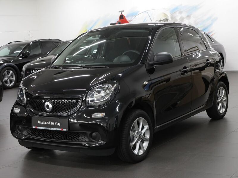 Gebraucht Smart ForFour Passion 90 PS (66 kW) 2019 Schwarz Kleinwagen