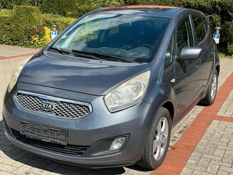Grau Gebraucht 2010 Kia Venga 2 Kleinwagen | 2.200 € (Teuer) - Bild 1/4