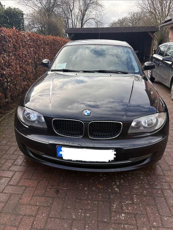 Gebraucht BMW 116 122 PS (89 kW) 2007 Schwarz Kleinwagen