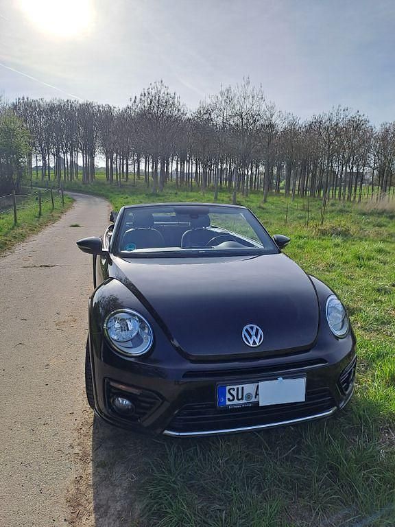 Schwarz Gebraucht 2017 VW Beetle R-line Cabrio | 19.900 € (Fairer Preis) - Bild 1/4