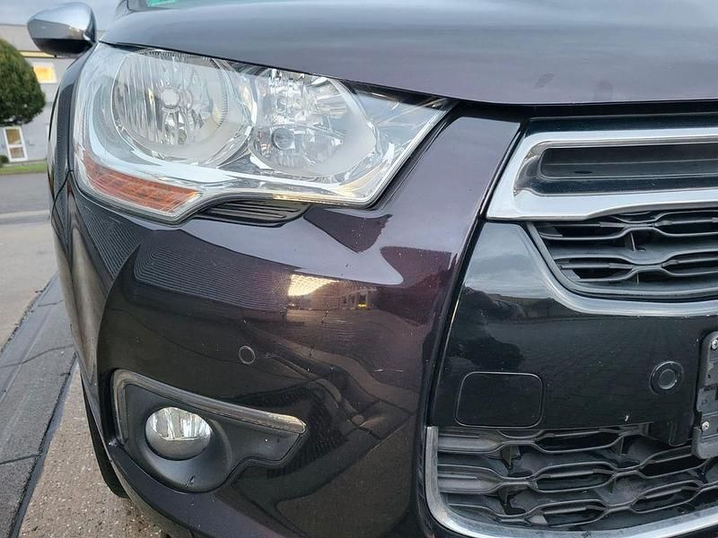 Gebraucht Citroën DS4 PureTech 131 PS (96 kW) 2015 Violett Kleinwagen