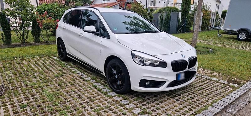 Gebraucht BMW 216 Advantage 116 PS (85 kW) 2016 Weiß Kombi