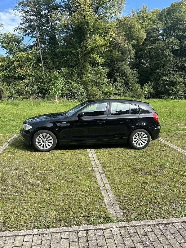 Gebraucht 2011 BMW 116 Kleinwagen | 2.700 € (Superpreis) - Bild 1/4