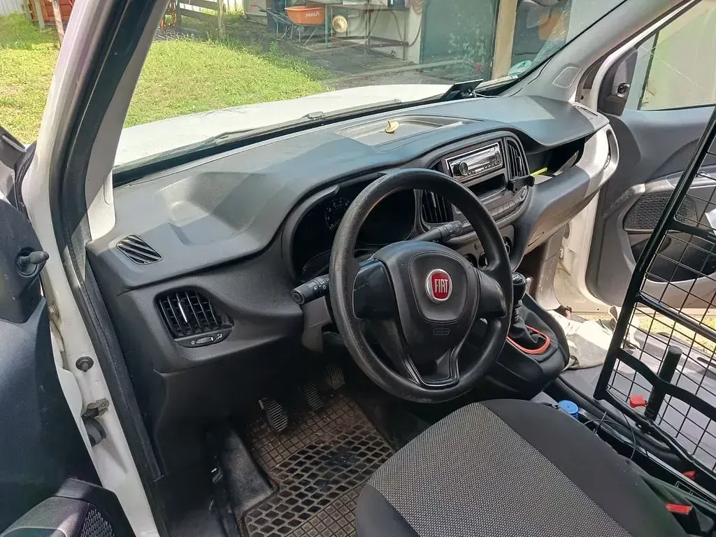 Gebraucht Fiat Doblò 105 PS (77 kW) 2016 Weiß Van / Kleinbus