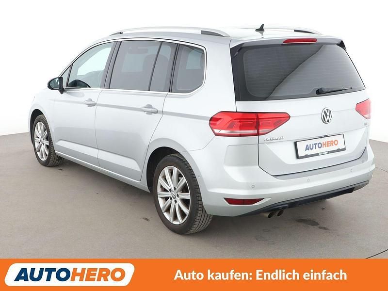 Gebraucht VW Touran Highline 150 PS (110 kW) 2017 Grau Van / Kleinbus