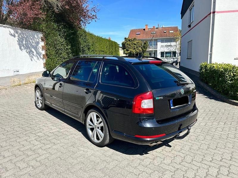 Second-hand Skoda Octavia RS 170 CP (125 kW) 2010 Negru Berlinǎ