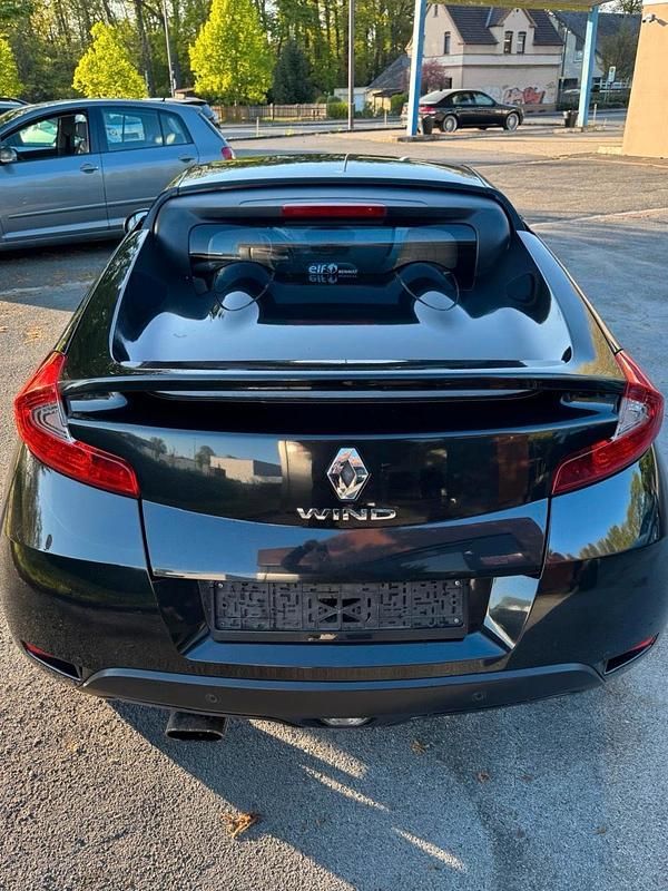 Second-hand Renault Wind 102 CP (75 kW) 2013 Negru Cabrio