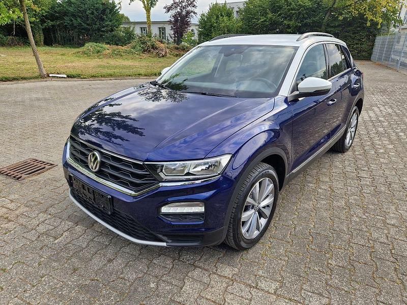 Blau Gebraucht 2019 VW T-Roc Style SUV | 15.790 € (Fairer Preis) - Bild 1/4