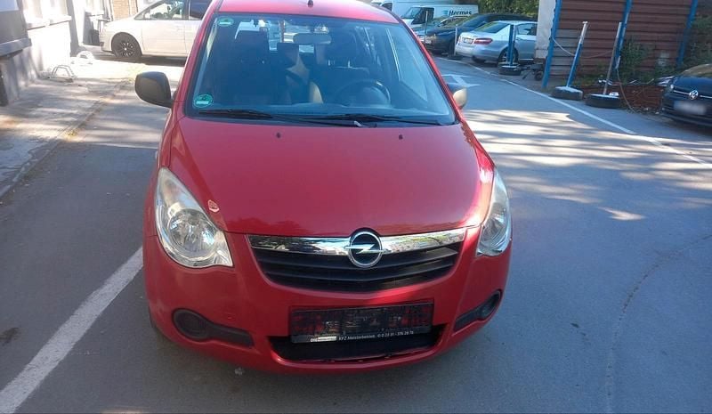 Second-hand Opel Agila 48 CP (35 kW) 2009 Roșu Hatchback
