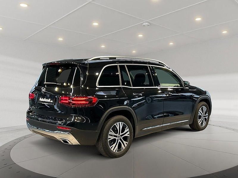 Gebraucht Mercedes GLB220 Progressive 190 PS (139 kW) 2025 Metalliclack kosmosschwarz SUV