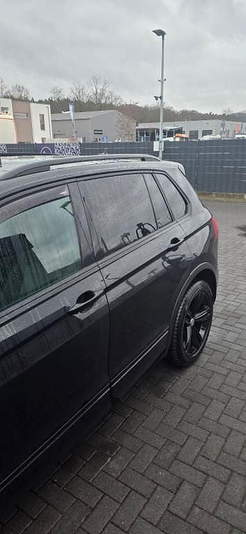 Gebraucht VW Tiguan 190 PS (139 kW) 2020 Schwarz SUV