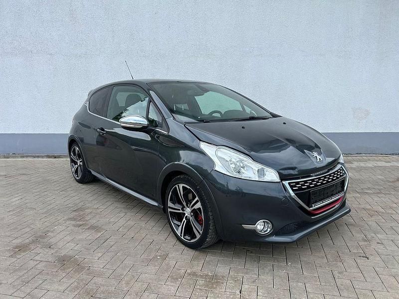 Grau Gebraucht 2014 Peugeot 208 GTi Kleinwagen | 7.400 € (Guter Preis) - Bild 1/4
