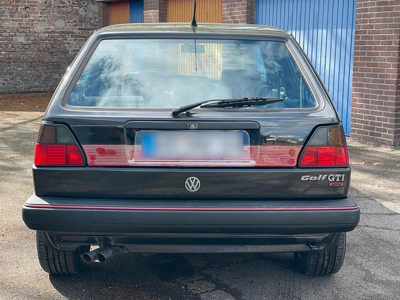 Gebraucht VW Golf II GTI 129 PS (94 kW) 1988 Schwarz Kleinwagen
