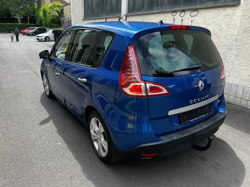 Gebraucht Renault Scénic III Dynamique 131 PS (96 kW) 2010 Blau Van / Kleinbus