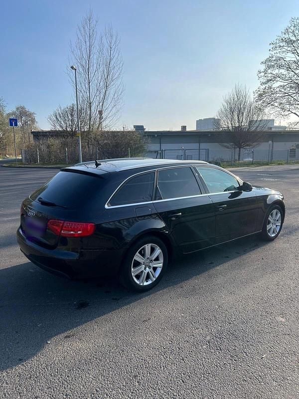 Gebraucht Audi A4 160 PS (117 kW) 2009 Schwarz Kombi