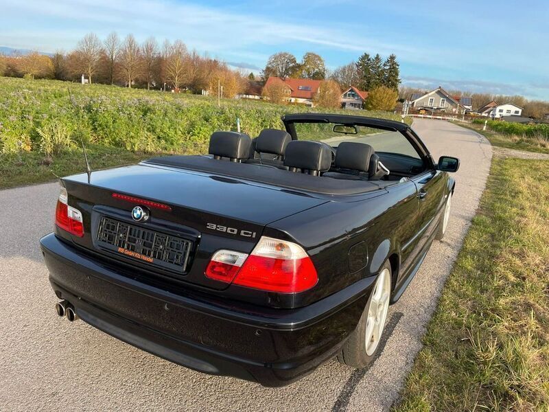 Blau Gebraucht 2002 BMW 330 Cabriolet M Sport Cabrio | 8.490 € (Fairer Preis) - Bild 1/4