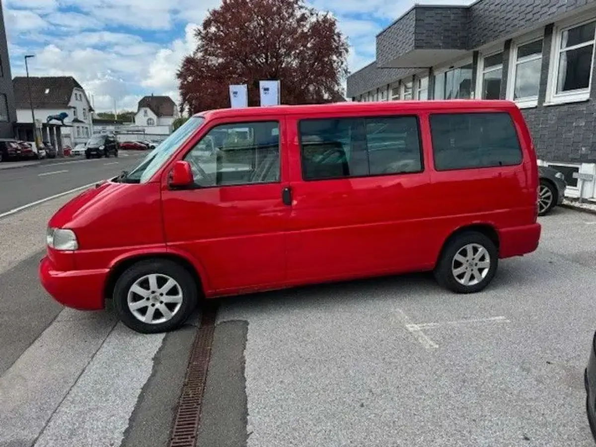 Gebraucht VW T4 102 PS (75 kW) 2001 Rot Van