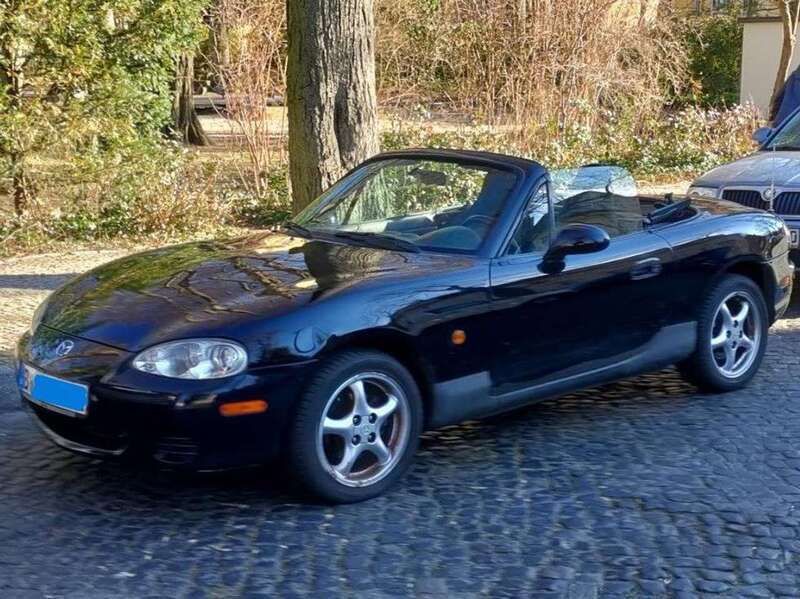 Schwarz Gebraucht 2002 Mazda MX5 Cabrio | 2.500 € (Superpreis) - Bild 1/4
